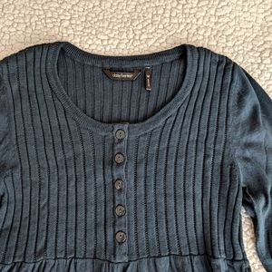 Daisy Fuentes babydoll sweater (size M)